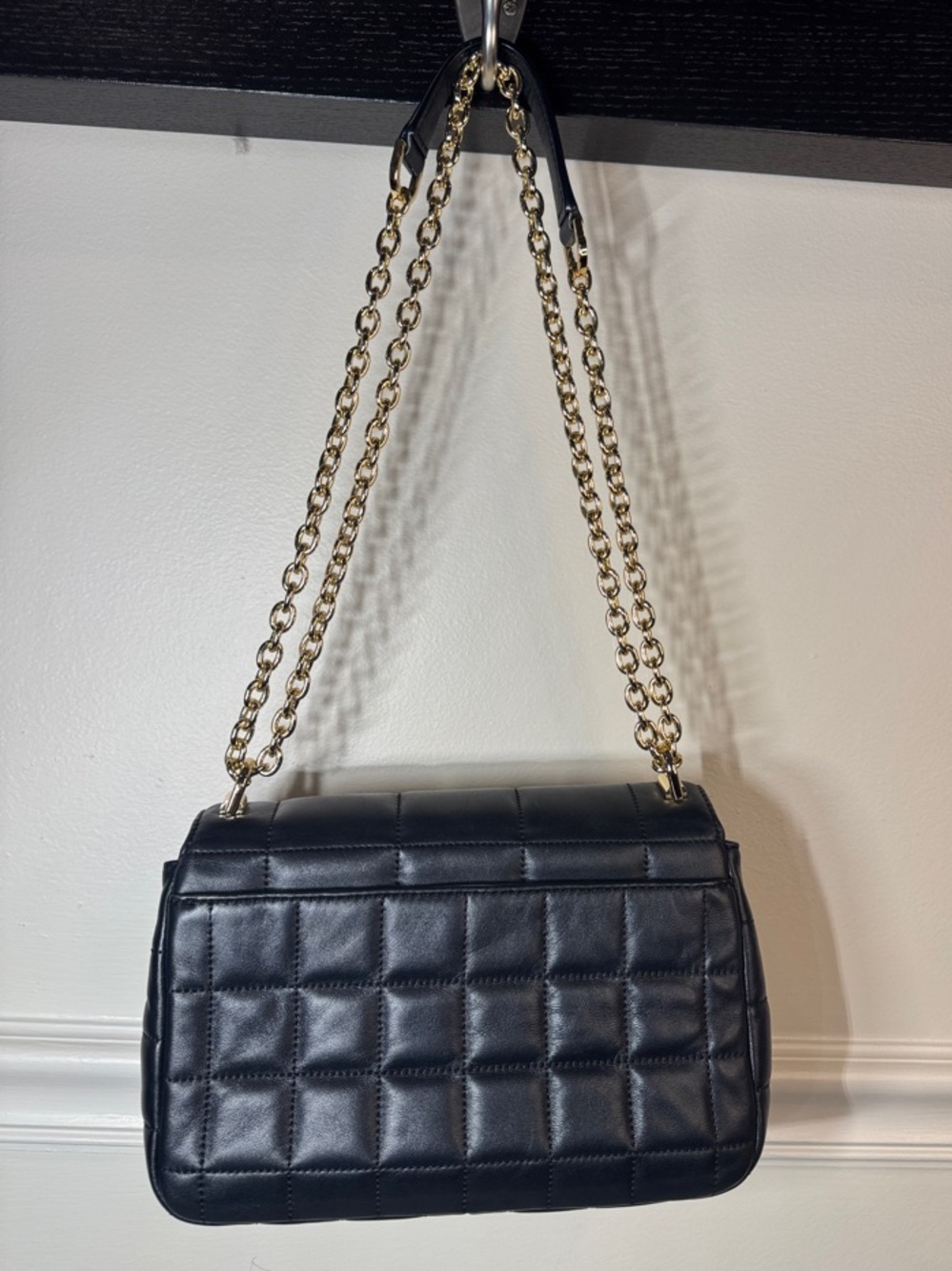 MICHAEL Michael Kors SoHo Large Quilted Leather Shoulder Bag - Black & Gold - Picture 4 of 16